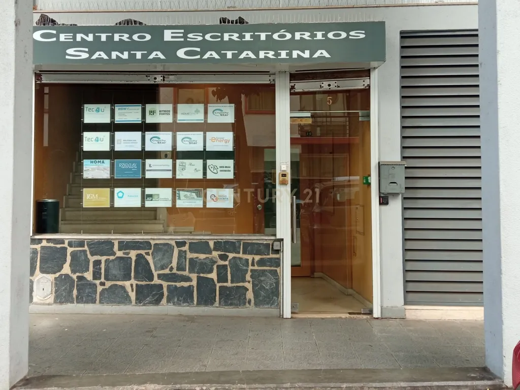 Centro de Escritórios Santa Catarina, em Linda Velha- NEGÓCIO PARA INVESTIDOR - Image 1
