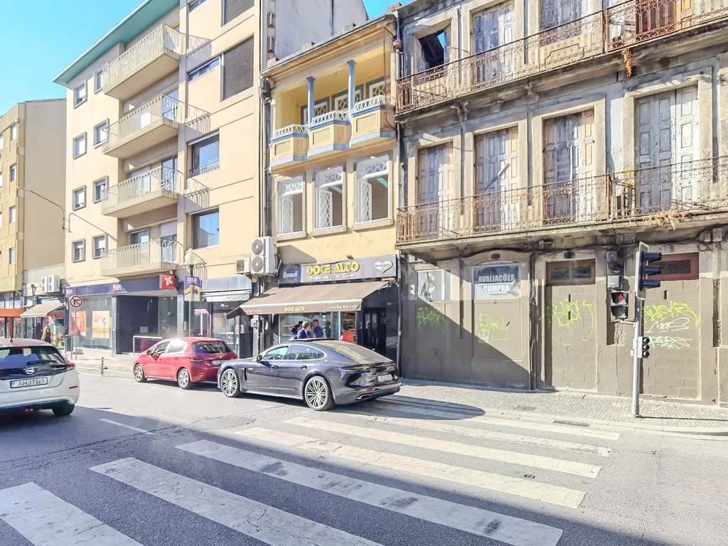 IMÓVEL PARA ARRENDAR PRAÇA MARQUÊS DE POMBAL - Image 23