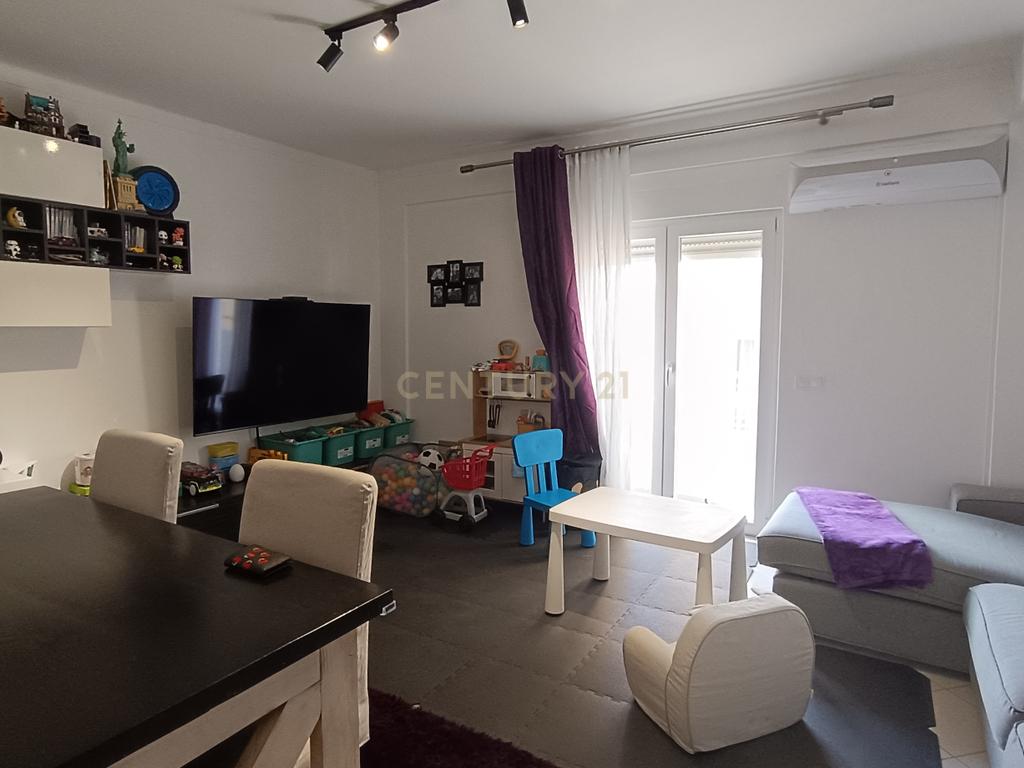 Moderno Apartamento T4 no centro de Olhão - Image 7