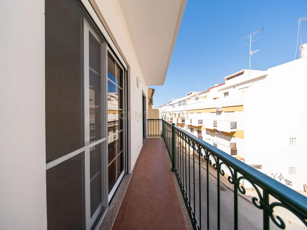Apartamento T1 em Armação de Pêra | A apenas 2 minutos da praia | Conforto, Localização e excelente Oportunidade de Investimento - Image 6