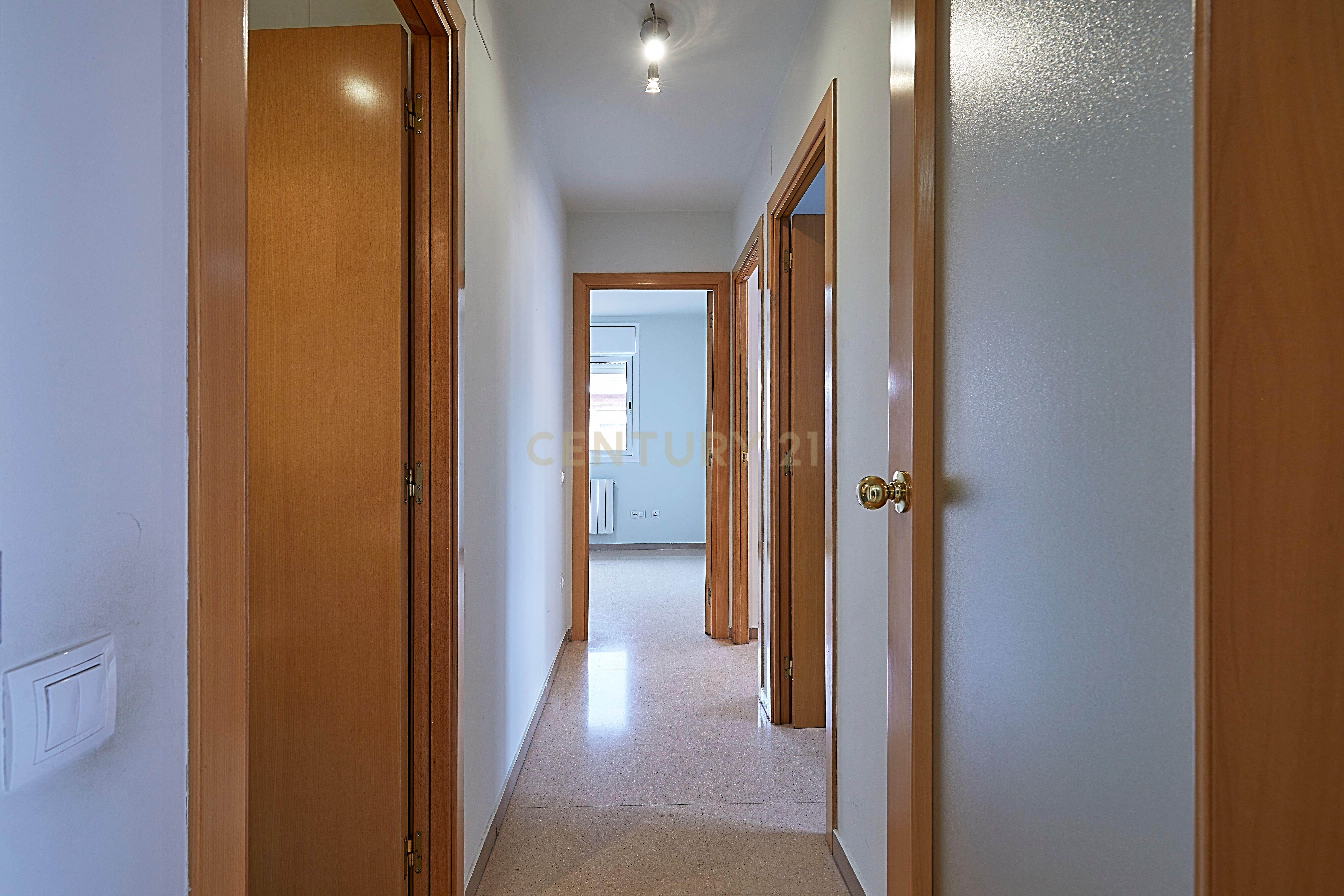 - Image 32