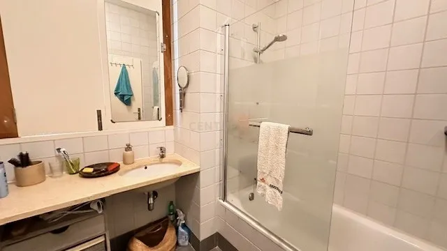 Venda de apartamento T1 no coração de Lisboa - Image 8