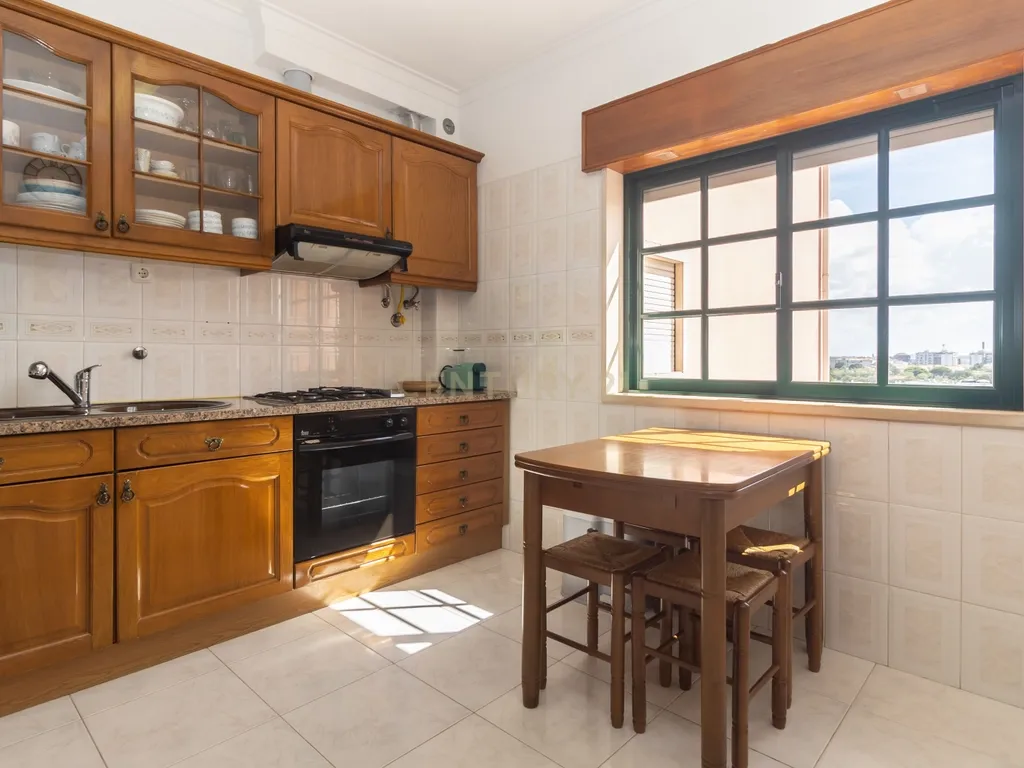 Apartamento T2 com Parqueamento, Elevador, Pronto a Habitar – Uma Oportunidade a Não Perder - Image 30