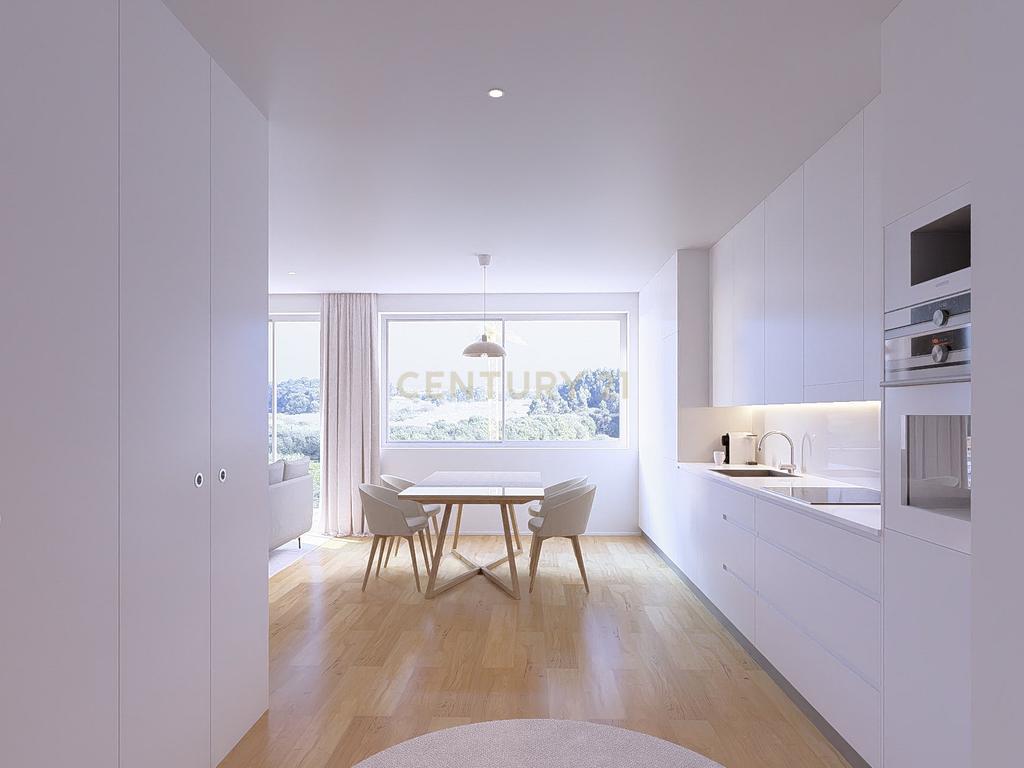 Condomínio do Sobreiro | T1 com 70m2 em Matosinhos, Senhora da Hora, junto ao Metro - Image 1