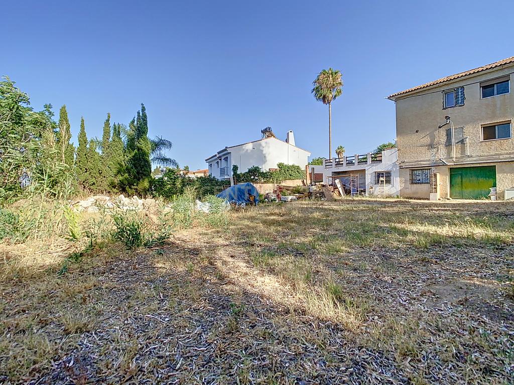 Terreno urbano consolidado para venda em Churriana - Málaga - Image 11
