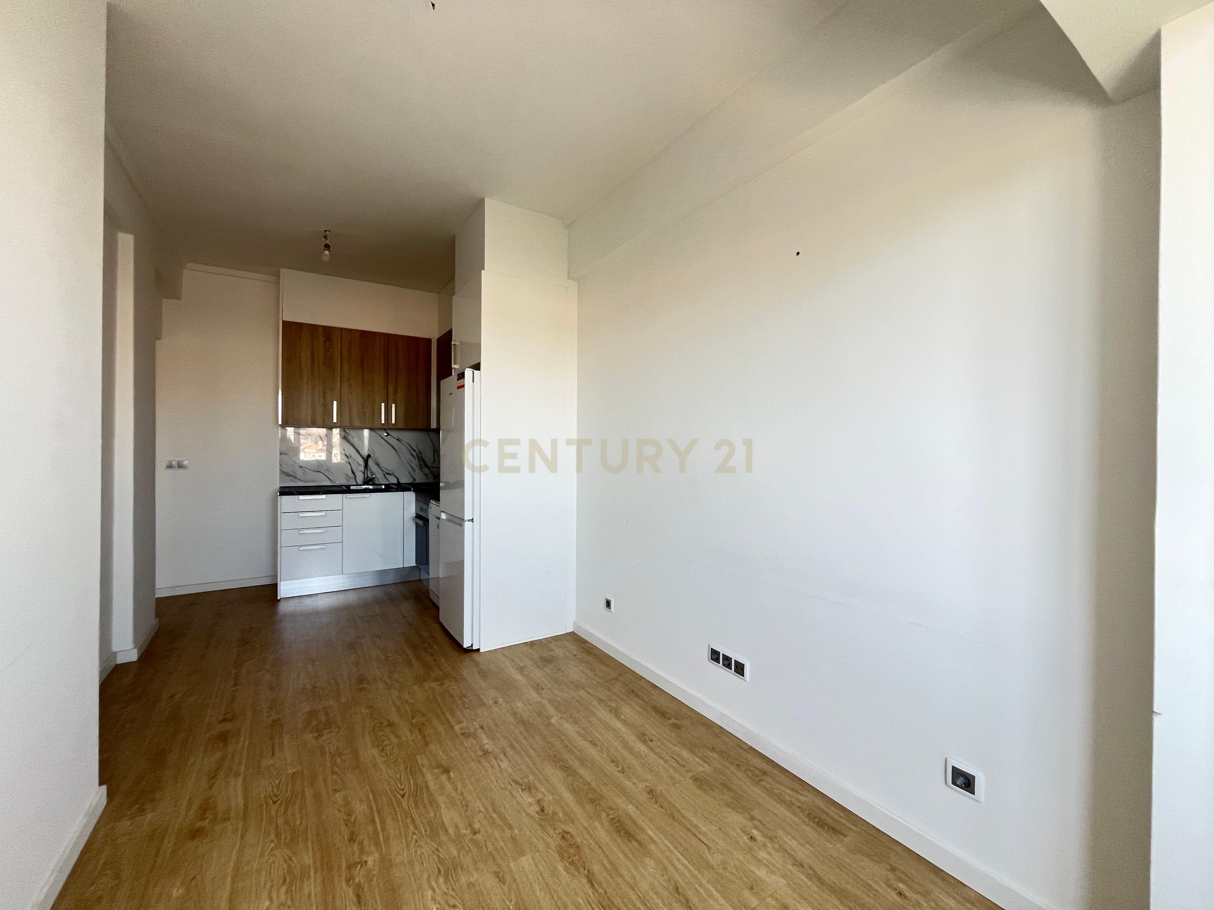 Fotografia 3 de Apartamento T2 em Sacavém, Loures - Oportunidade Única!