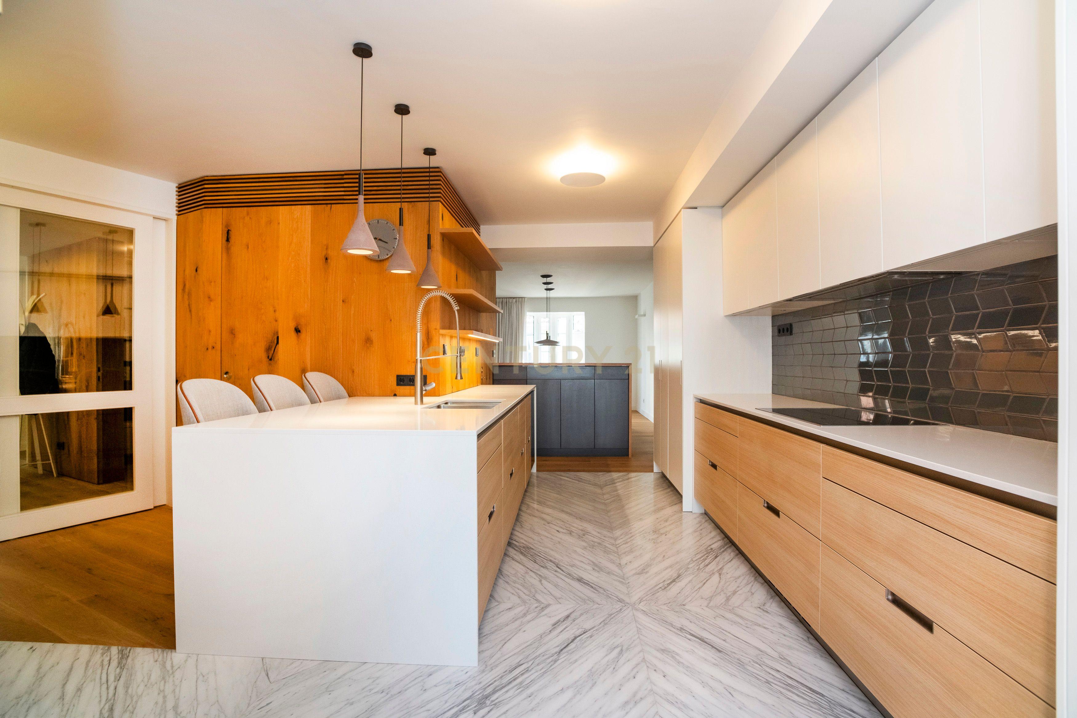 Apartamento T4+1 totalmente remodelado com Garagem no Príncipe Real - Image 14