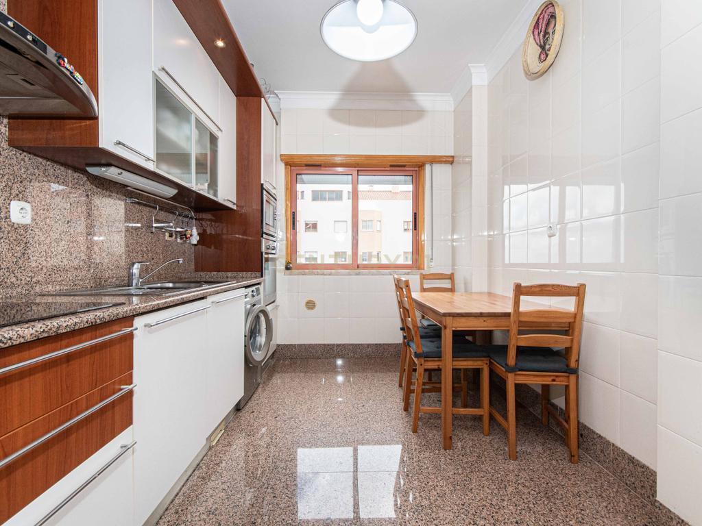 Apartamento  T3  para venda em Odivelas - Image 15