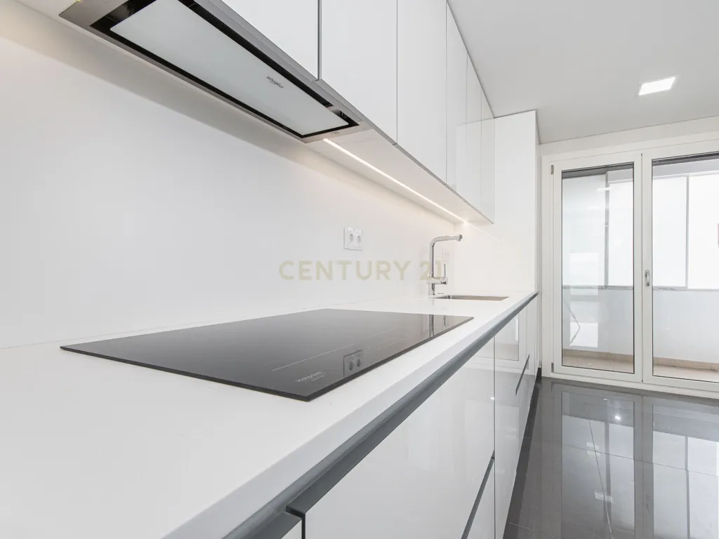 Duplex T4 nova construção com 2 terraços e Box (Infantado/Loures) - Image 5