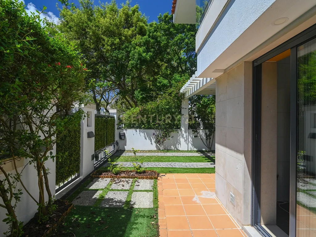 Moradia em Banda T4 no Empreendimento Oeiras Golfe Residence - Image 6