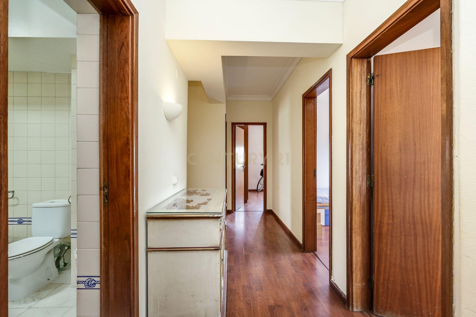Fotografia 8 de Apartamento T3 em Setúbal