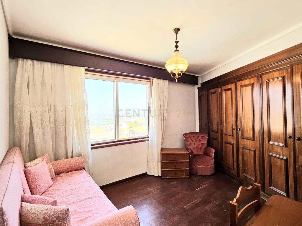 🏡 APARTAMENTO T4 NO CENTRO DE AVEIRO | GARAGEM FECHADA PARA 2 CARROS - Image 19