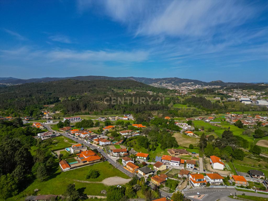 🌿 Quinta Rústica com 15.075 m² | Para Recuperar | Póvoa de Lanhoso, Braga - Image 18