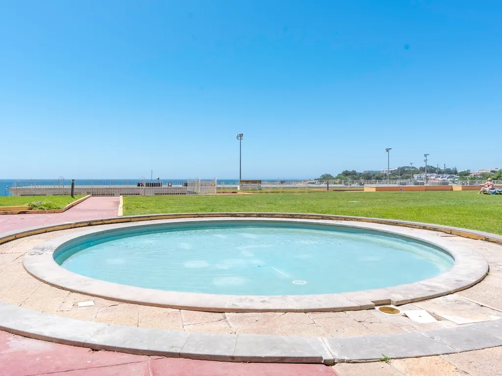 Apartamento T3 com Vista Mar em Oeiras - Image 8