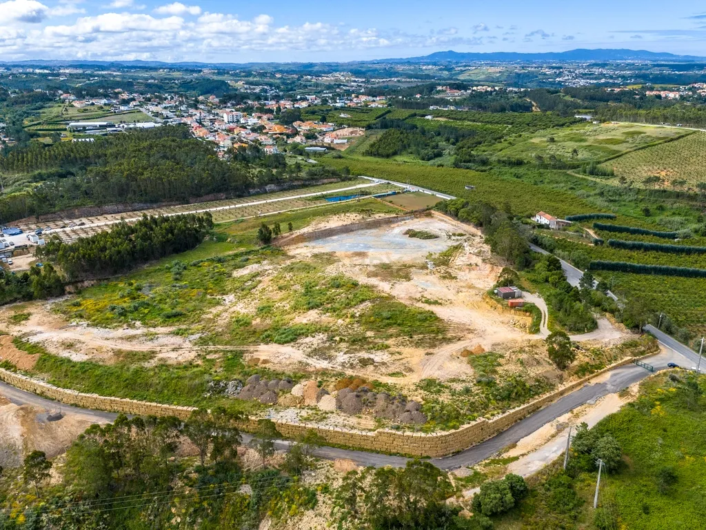 Terreno com 21985.97m2 para Construção de Armazéns Industriais 7837.30m2 - Image 16