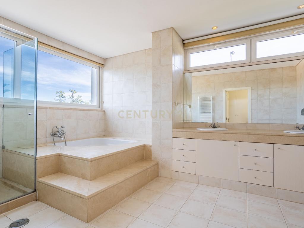 Moradia T5 Vista Golfe | Belas Clube de Campo - Image 20