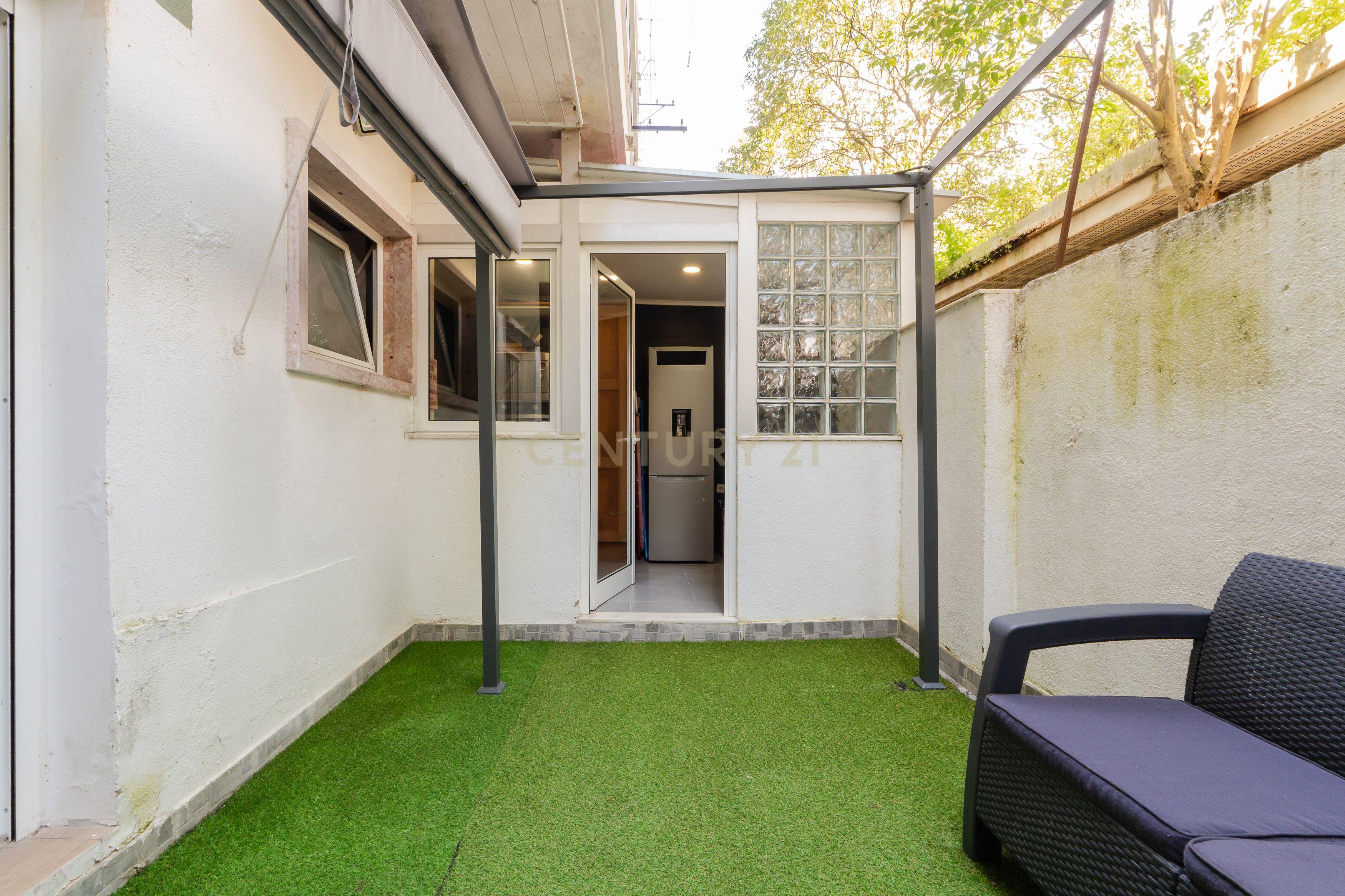 🌿 T1 com Terraço em Sete Rios – Ideal para Jovens e Casais Modernos - Image 3