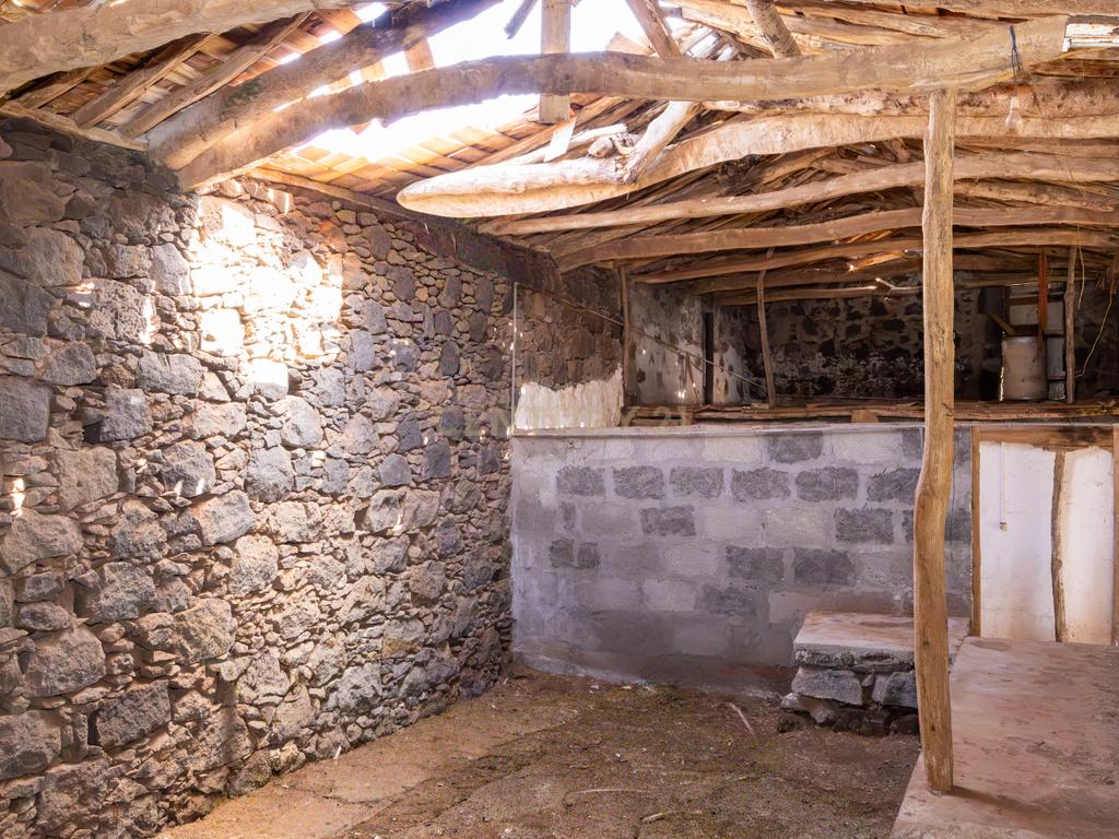 Casa para Recuperação em São Mateus, Santa Cruz da Graciosa - Image 25