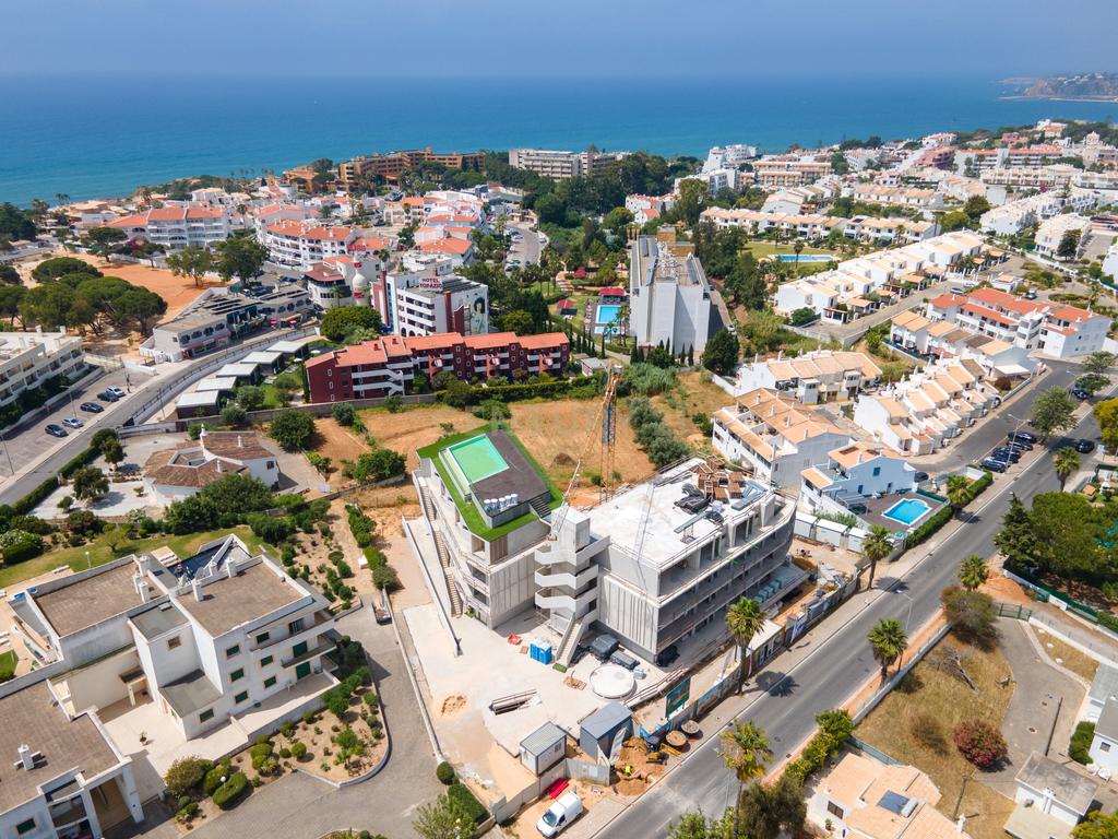 Apartamentos de Prestígio no Centro de Albufeira no Único Condomínio Novo com Vista Mar a Poucos Passos da Praia - Image 34
