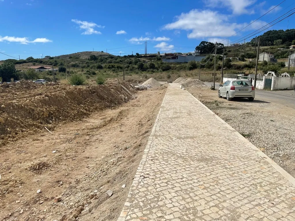 Terreno Urbano em Loteamento Aprovado - Montemor - Image 4