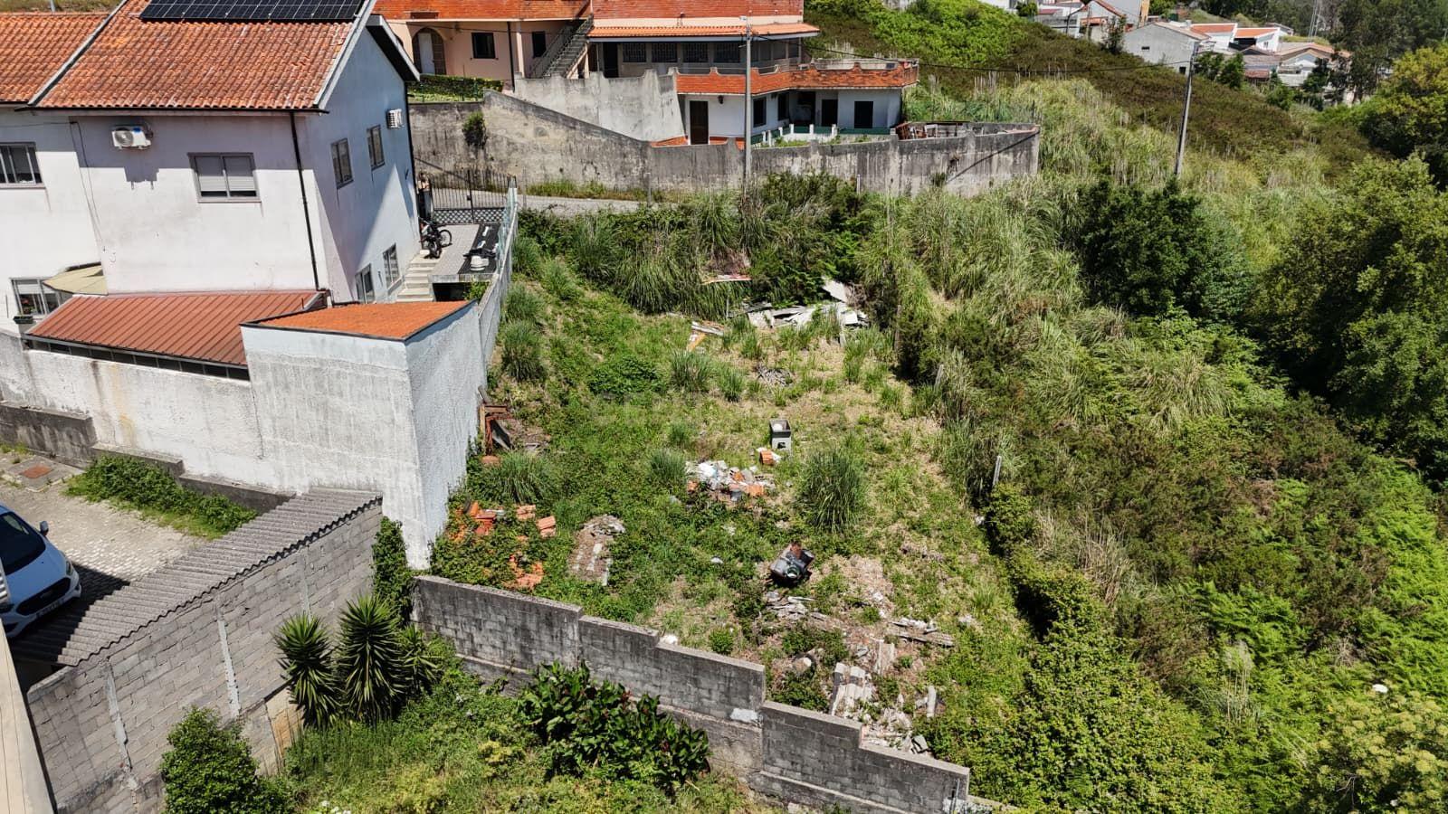 Fotografia 11 de TERRENO PARA CONSTRUÇÃO | 330M2 | RC E 1 ANDAR | GONDOMAR