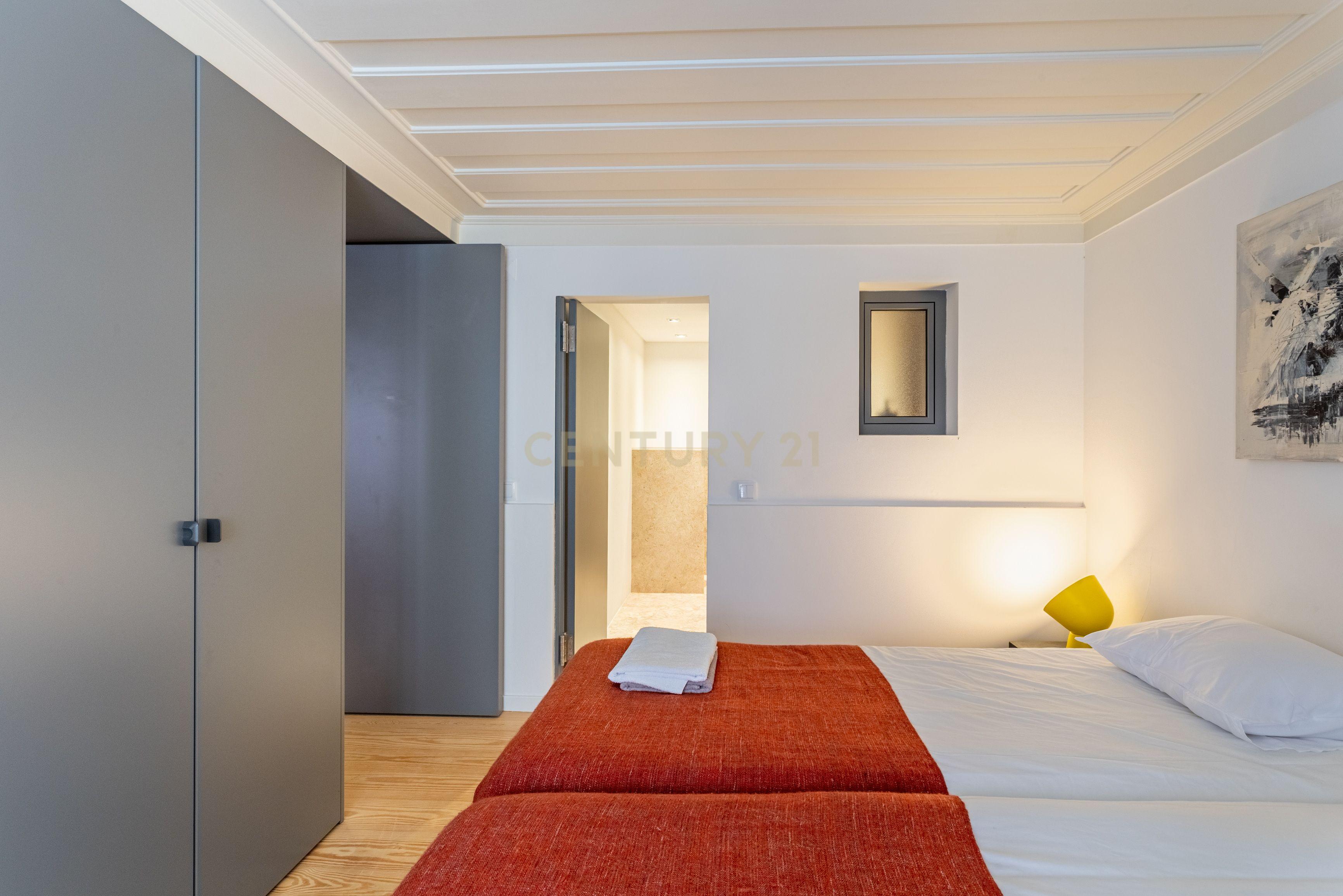 Fotografia 11 de Apartamento T1 renovado no coração da Misericórdia, Lisboa