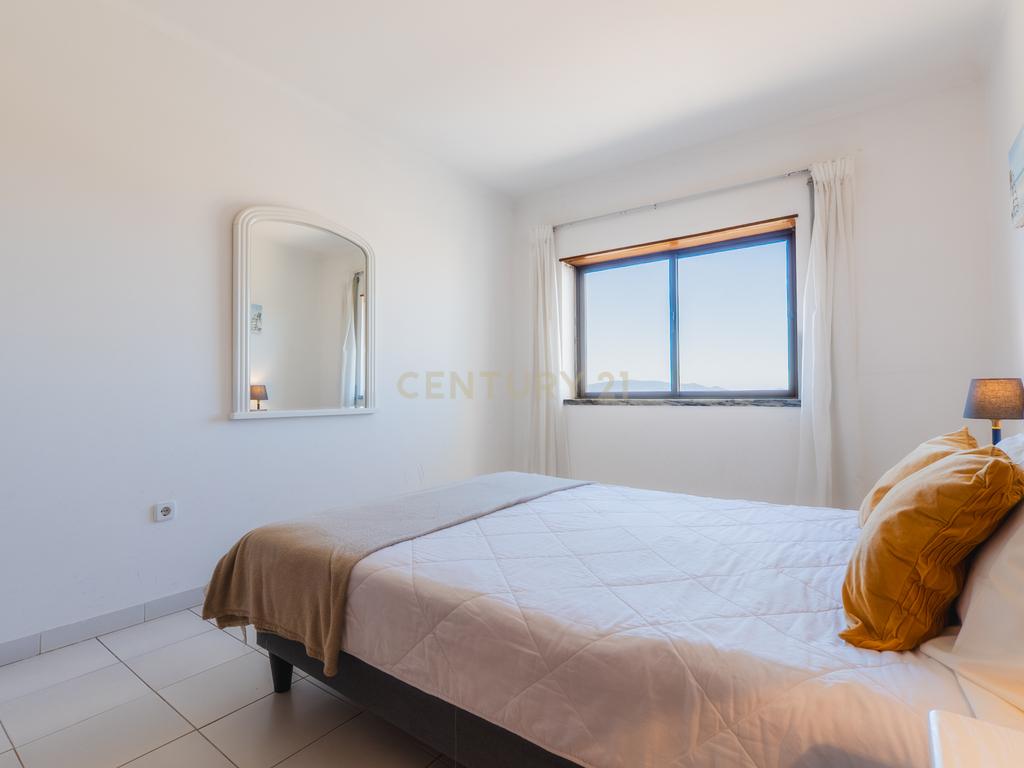 T2 com lugar de garagem, Vista Mar e Vista Rio na Praia da Rocha - Image 17