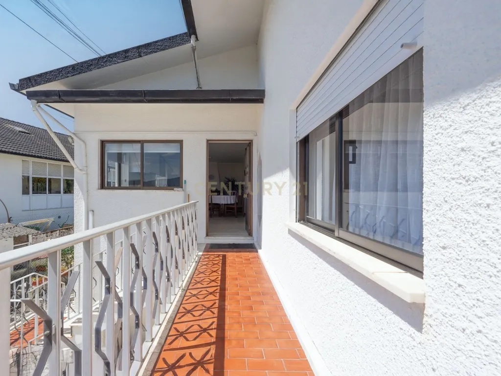 Moradia T3 com anexos e garagem para 3 carros – Canedo, Pampilhosa - Image 52