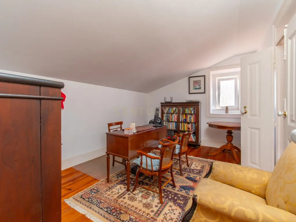 Penthouse Duplex T8 em Campo de Ourique - Lisboa - Image 27