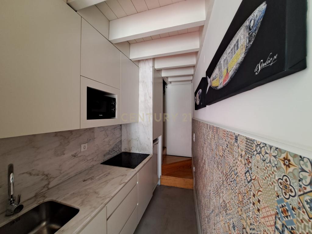 Apartamento T2 + T1 com terraço - Rua Formosa - OTIMO INVESTIMENTO - Image 23