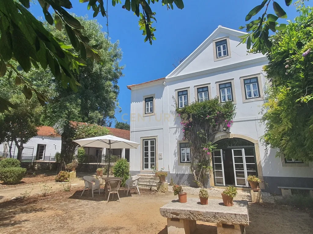 QUINTA com casa de 120 ANOS para HOTEL de charme a 4 minutos da NASCENTE do RIO LIZ em Leiria - Image 1