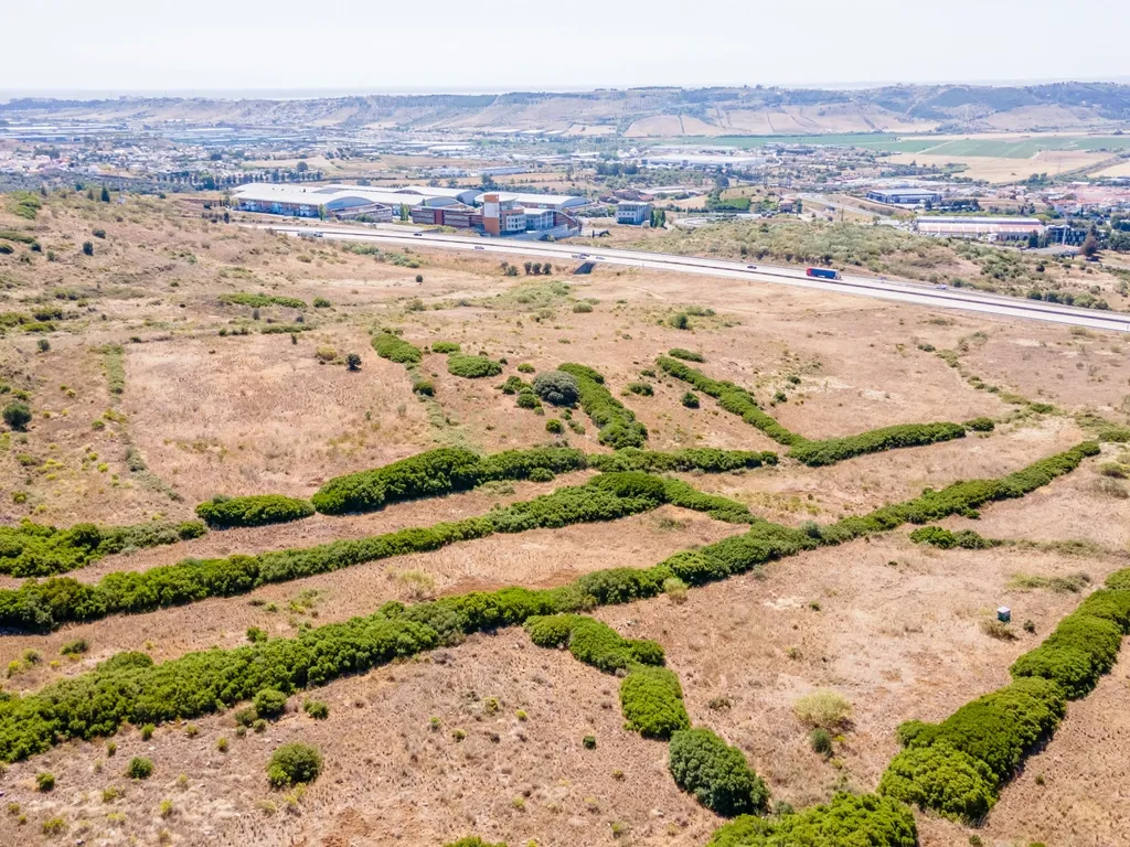 Terreno Rústico com 9640 m2 em São Julião do Tojal, Loures - Image 3