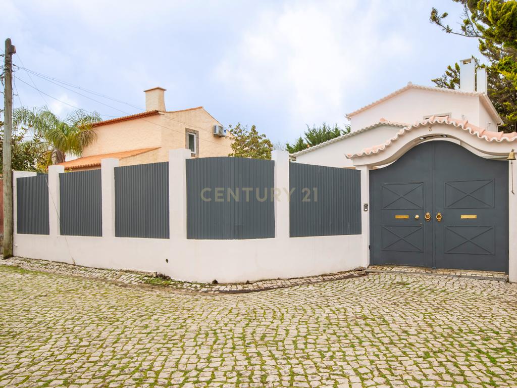 Moradia T3+1 Remodelada  – A 5 Minutos da TASIS | Linhó, Sintra - Image 6