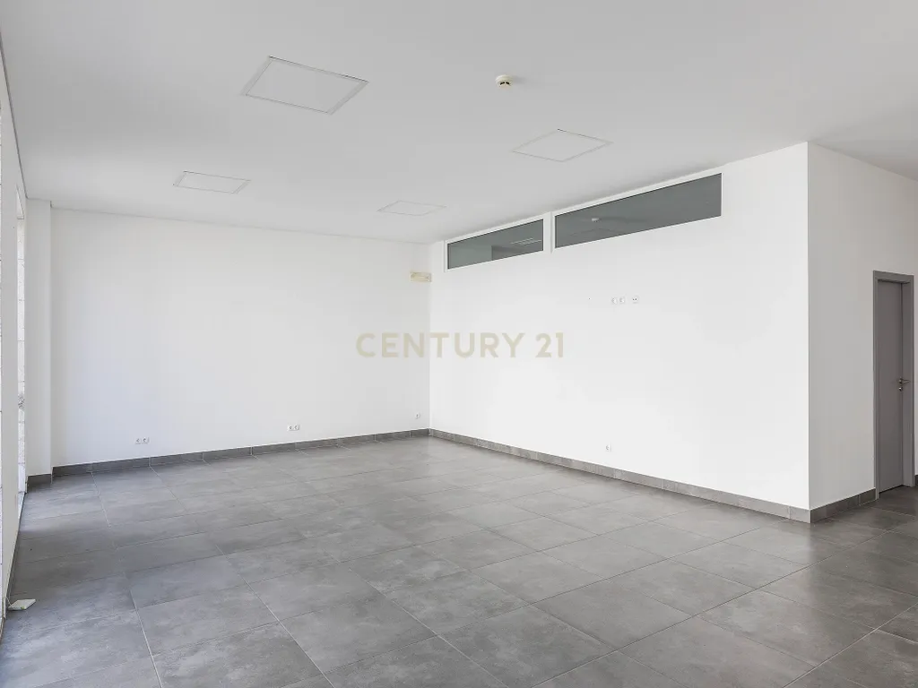 Espaço Comercial junto a Estação de Benfica - Image 5