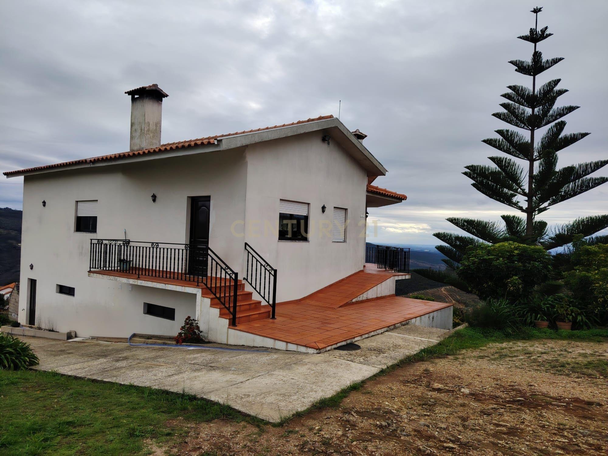 Fotografia 4 de Moradia com terreno em Sever do Vouga – O equilíbrio perfeito entre conforto, natureza e privacidade