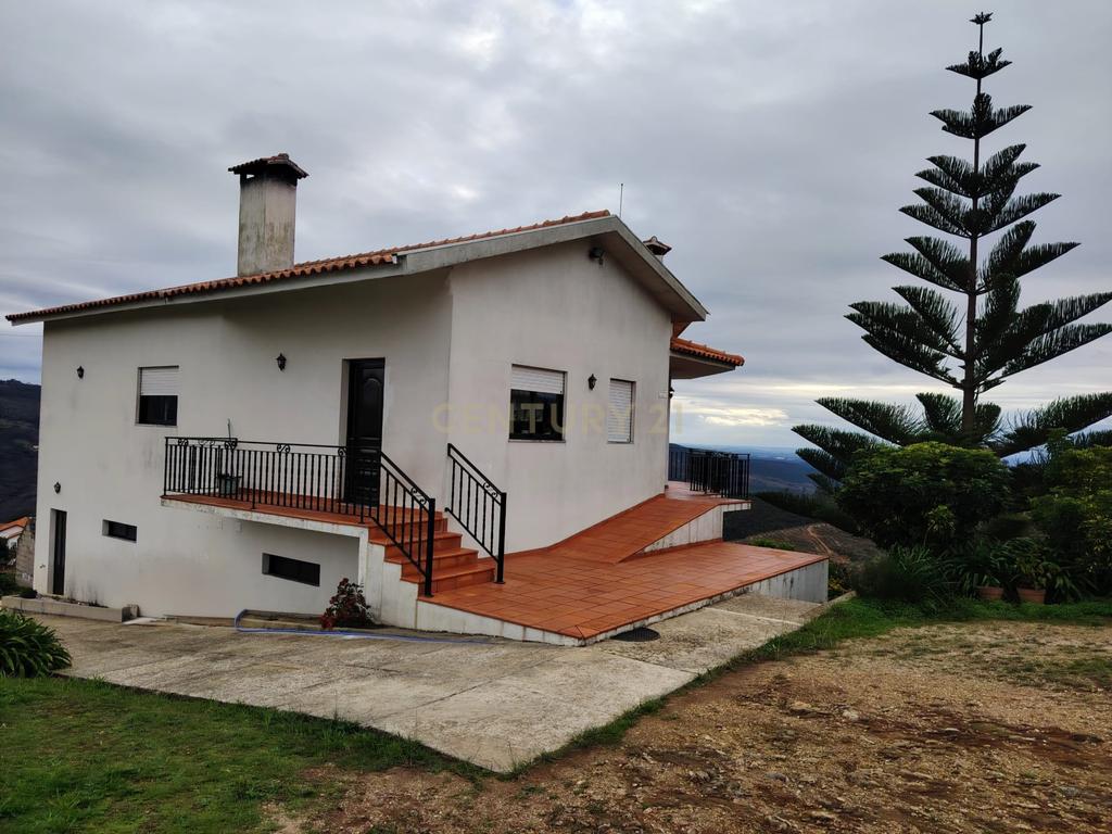 Moradia com terreno em Sever do Vouga – O equilíbrio perfeito entre conforto, natureza e privacidade - Image 4