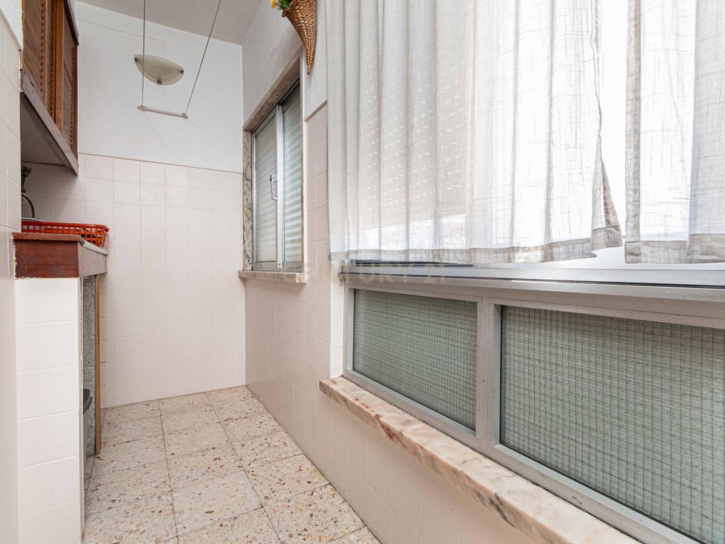 Apartamento T2 em Vialonga | Aproveitamento sótão - Image 16