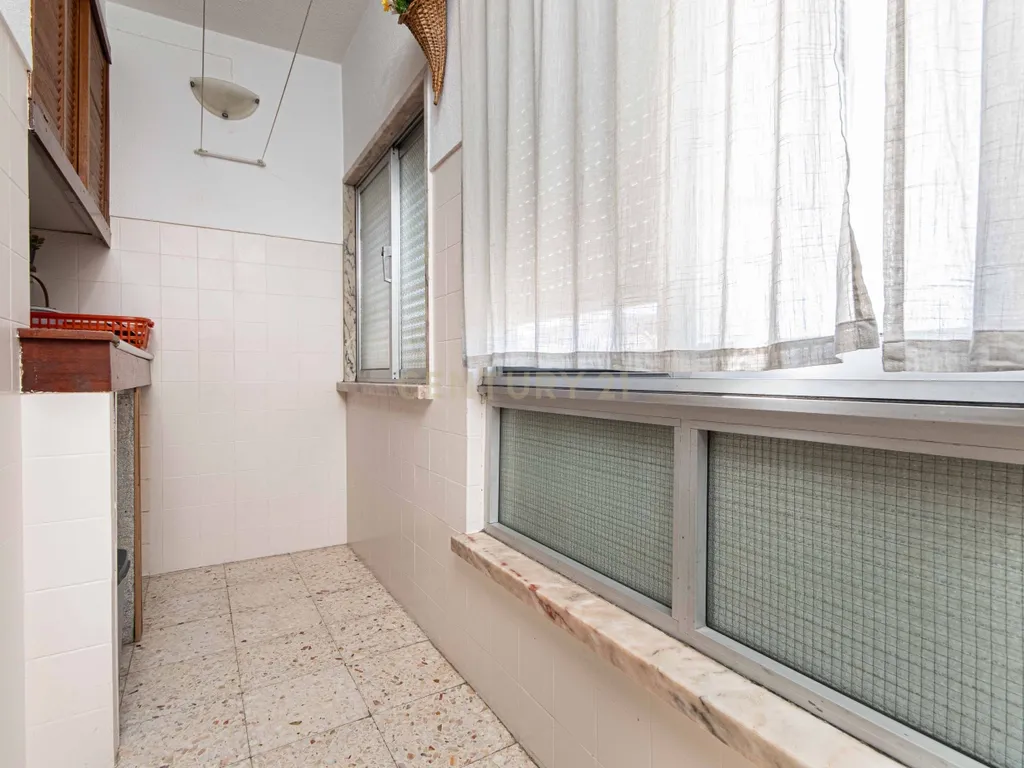 Apartamento T2 em Vialonga | Aproveitamento sótão - Image 16