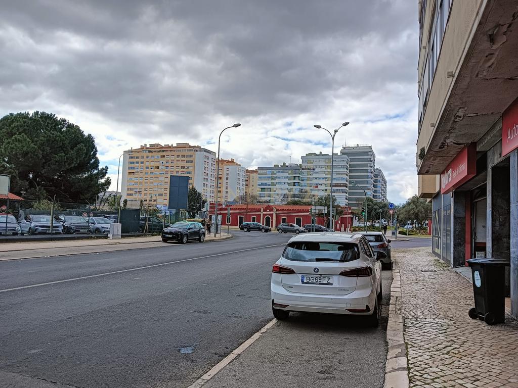 Oportunidade Exclusiva: Pastelaria-Restaurante com Fábrica Própria nas Portas de Benfica - Image 4