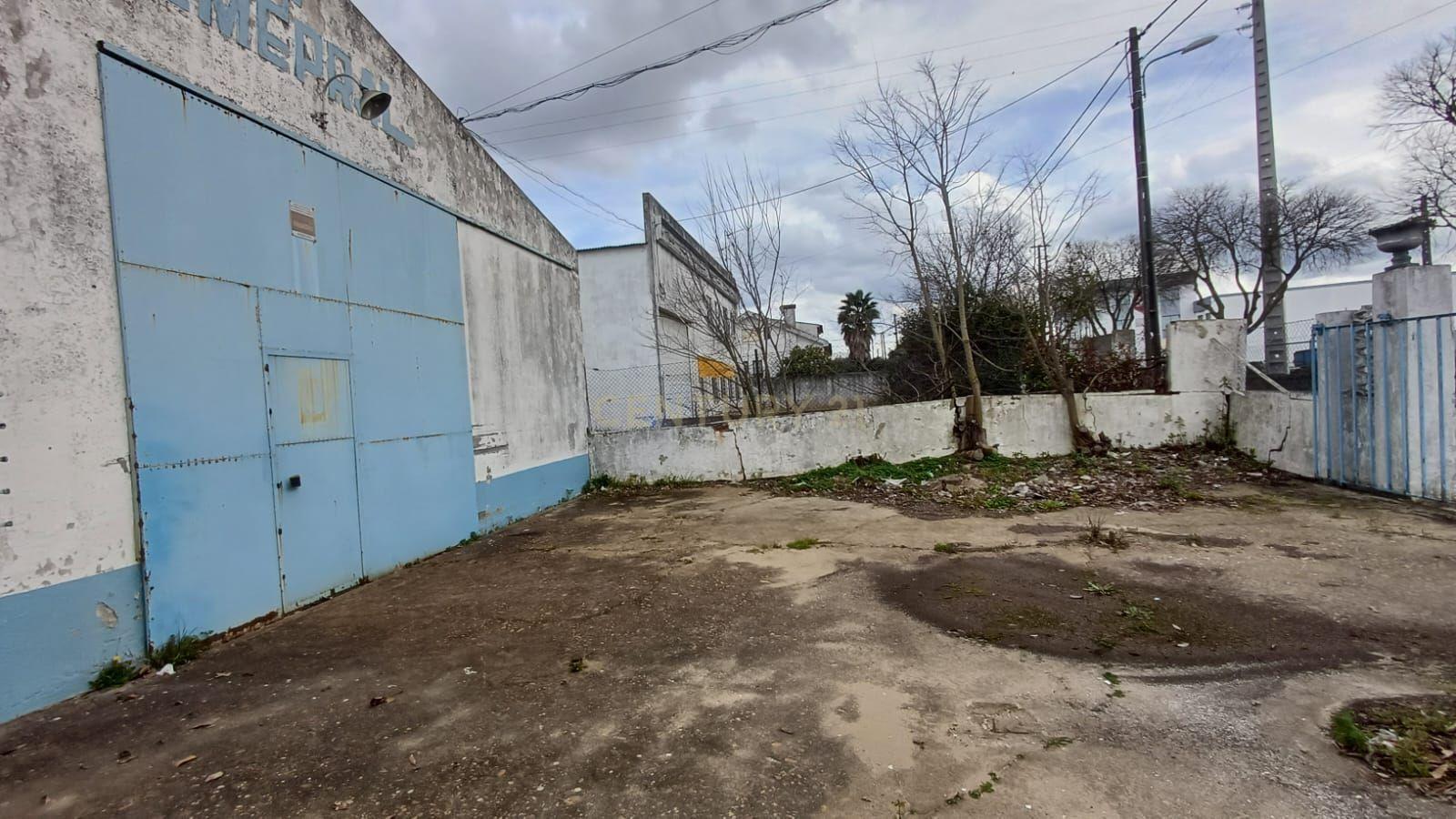 Armazéns na Zona Industrial de Almeirim - Image 13