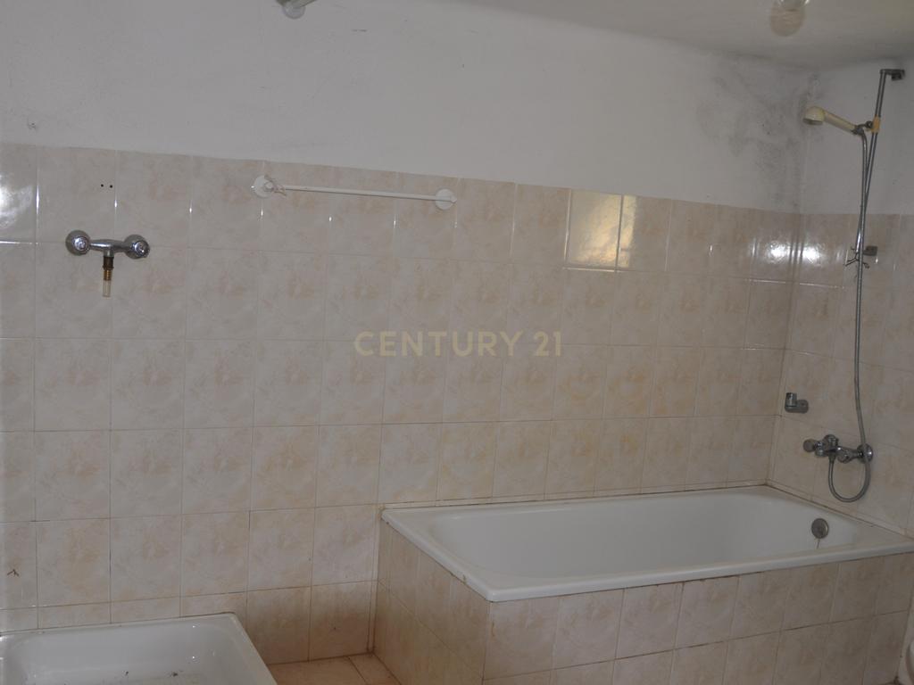Casa em Évora com terreno a 500m da praia - Image 10