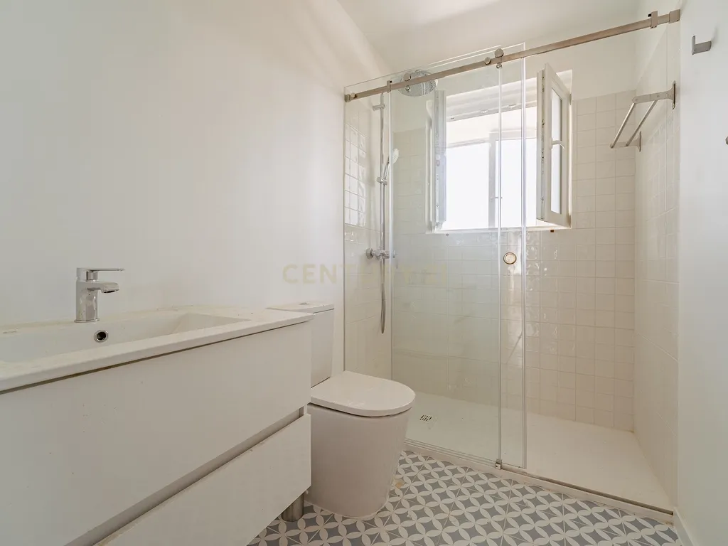 T3 Duplex com Terraço — Campo de Ourique - Image 14
