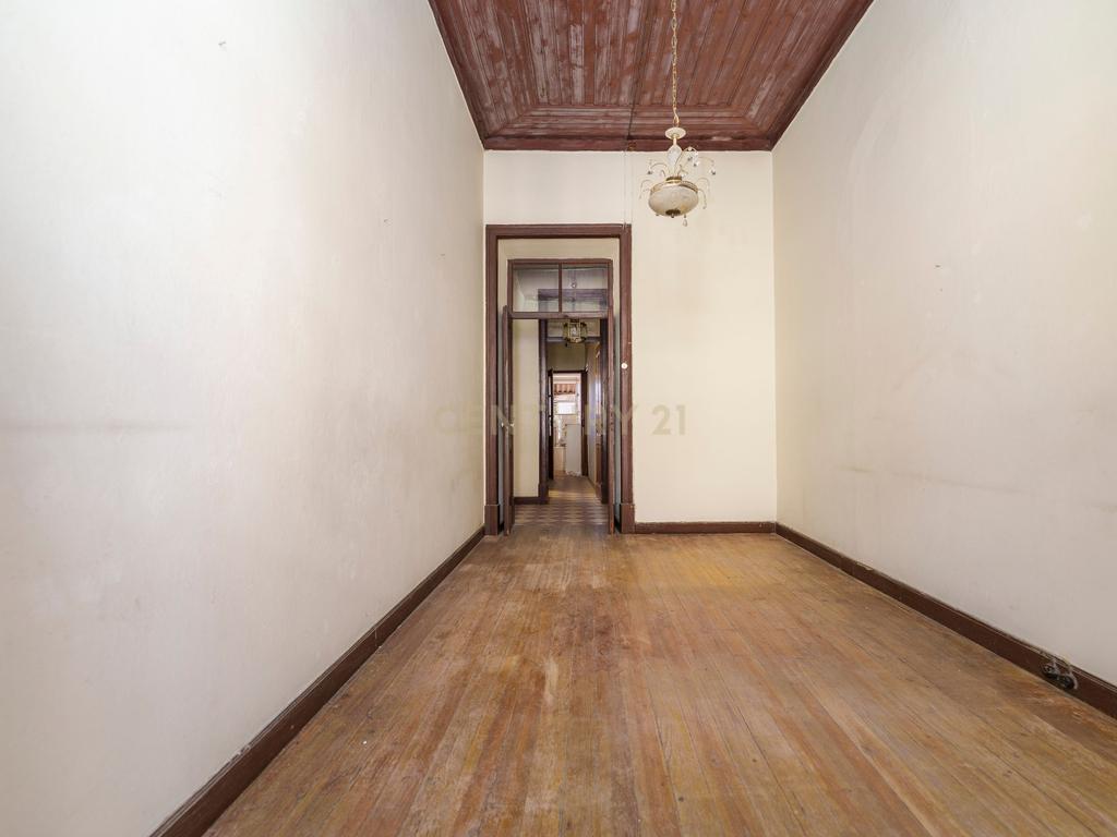 Andar de Moradia T7 | Baixa de Faro | Potencial para Hostel | Terraços - Image 18