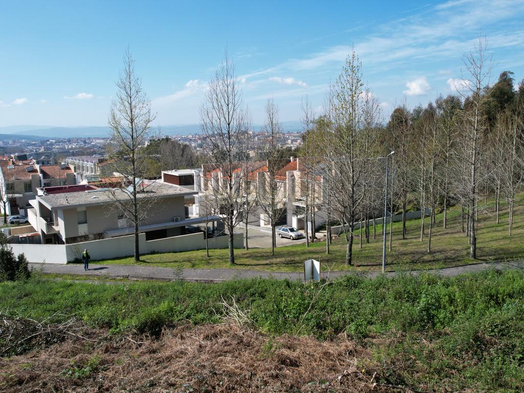 Terreno com Vista Panorâmica em Braga - 300.000€ - Image 19