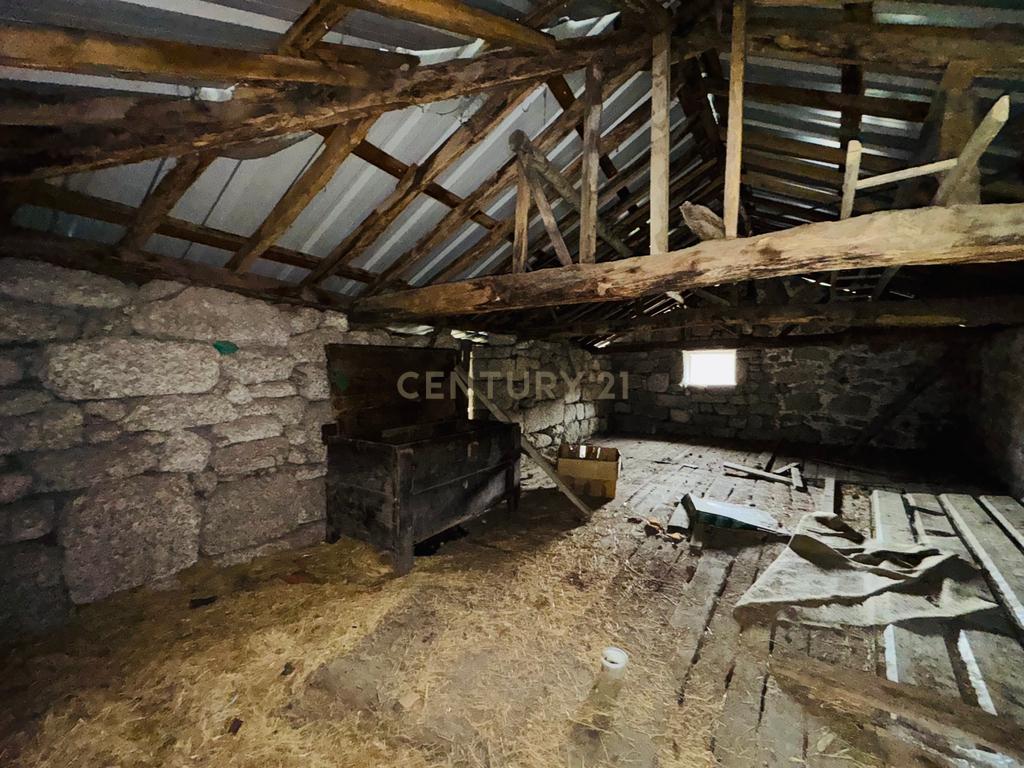 Terreno Urbano em Braga com Vista para Montanha e Água - Image 6