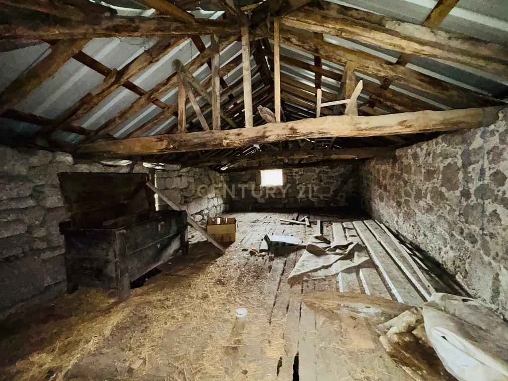 Terreno Urbano em Braga com Vista para Montanha e Água - Image 3