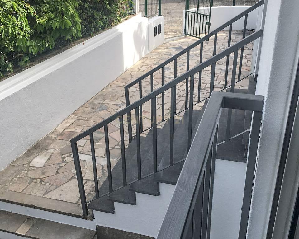 🏡 Moradia Geminada T2 Renovada para arrendamento no Livramento – Perto das Praias e de Lisboa - Image 21