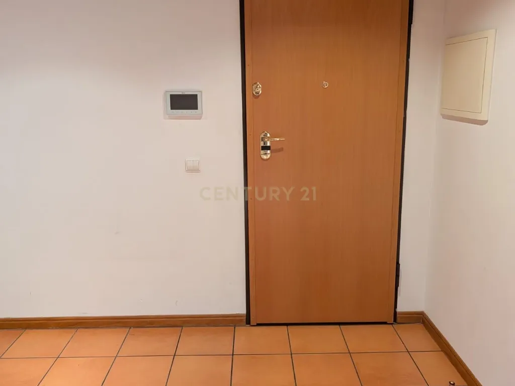 Apartamento T3 para Arrendar - Praceta Sertório Pereira, Amoreiras, Setúbal - Image 5