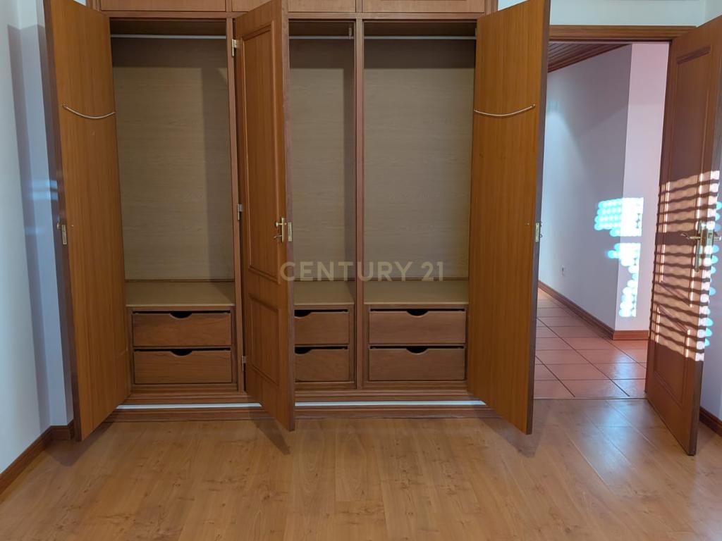 Apartamento T3 para Arrendar - Praceta Sertório Pereira, Amoreiras, Setúbal - Image 13