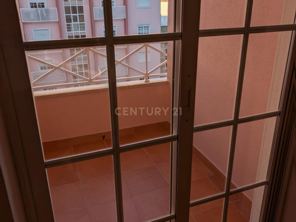 Apartamento T3 para Arrendar - Praceta Sertório Pereira, Amoreiras, Setúbal - Image 14